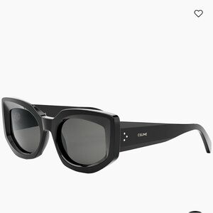 CELINE
Bold Three Dots 54MM Butterfly Sunglasses
$480MSRP
Size: OS
$379 $480